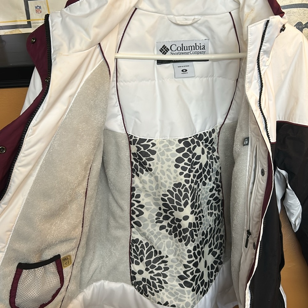 Ladies Columbia jacket - Picture 4 of 9